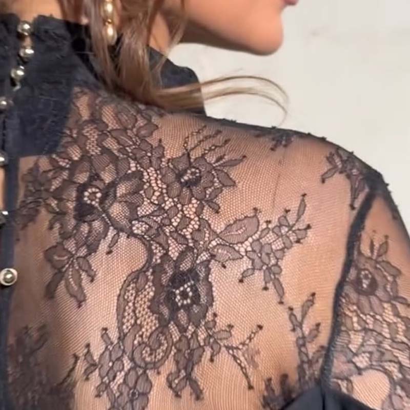 👗 Robe élégante à col montant pour femme