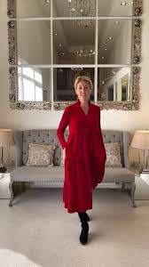 Robe trapèze mi-longue plissée de couleur unie