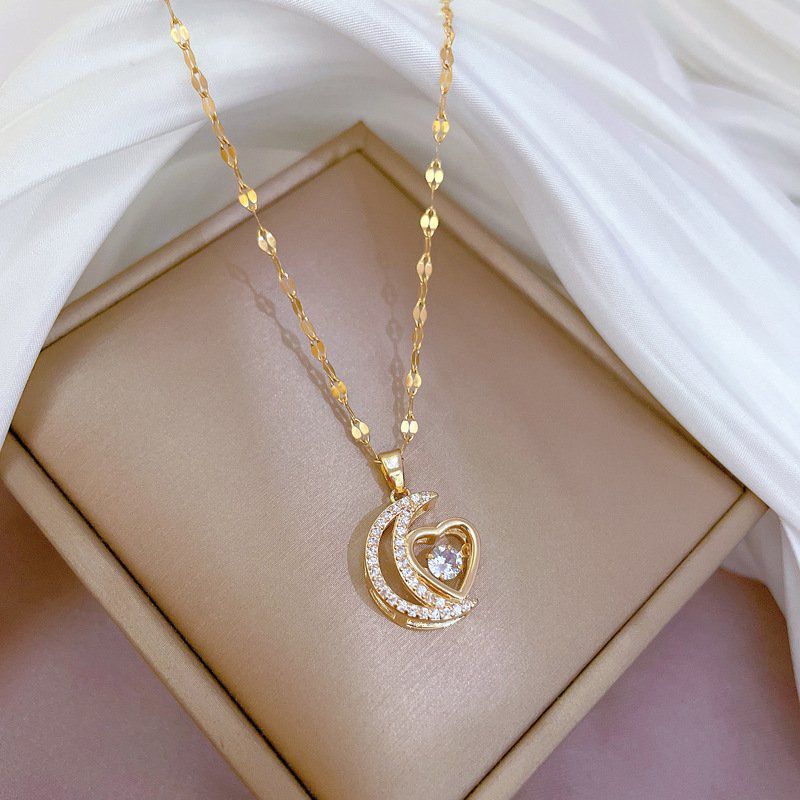 💎🌙Necklace with an elegant and delicate crescent for women✨