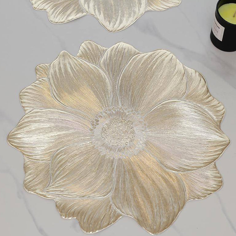 Lotus-Shaped Heat-Resistant and Washable Placemat