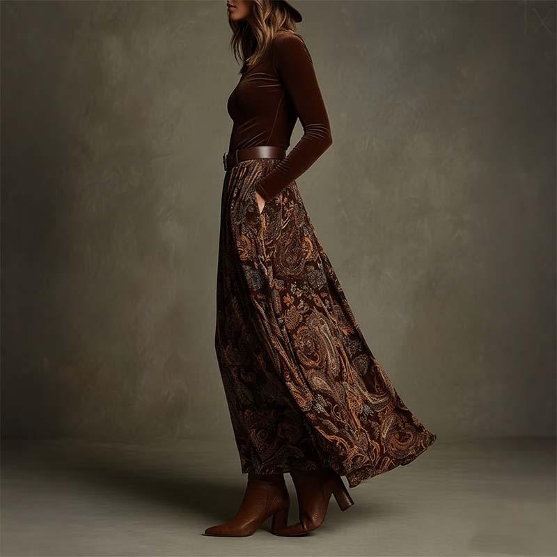 Conjunto de duas peças para mulher com top elegante e saia maxi estampada