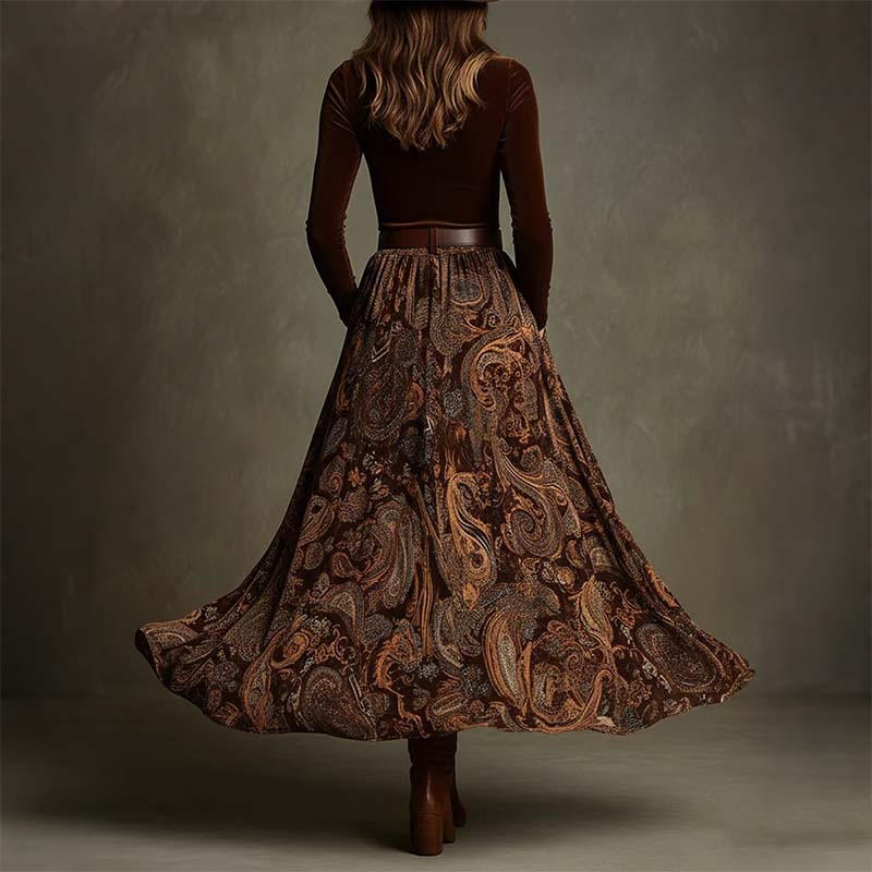 Conjunto de duas peças para mulher com top elegante e saia maxi estampada