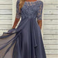 Vestido midi com bordados florais – Esvoaçante e elegante, com decote redondo🌸