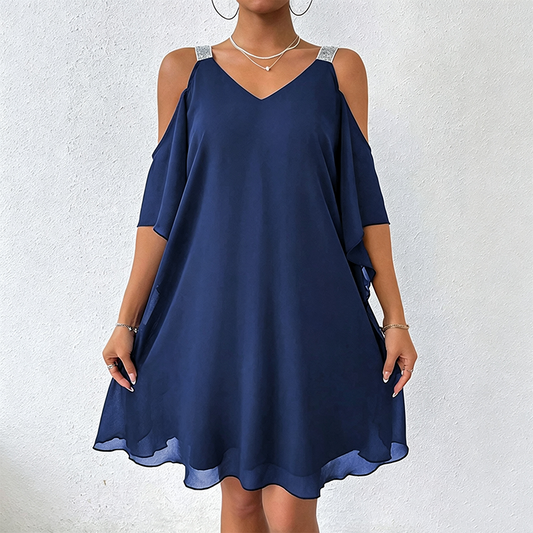 ✨👗 POR TEMPO LIMITADO, 50% DE DESCONTO! 💃Vestido comprido com decote em V e ombros à mostra – Recortes modernos e um corte elegante – Arrase em qualquer evento.