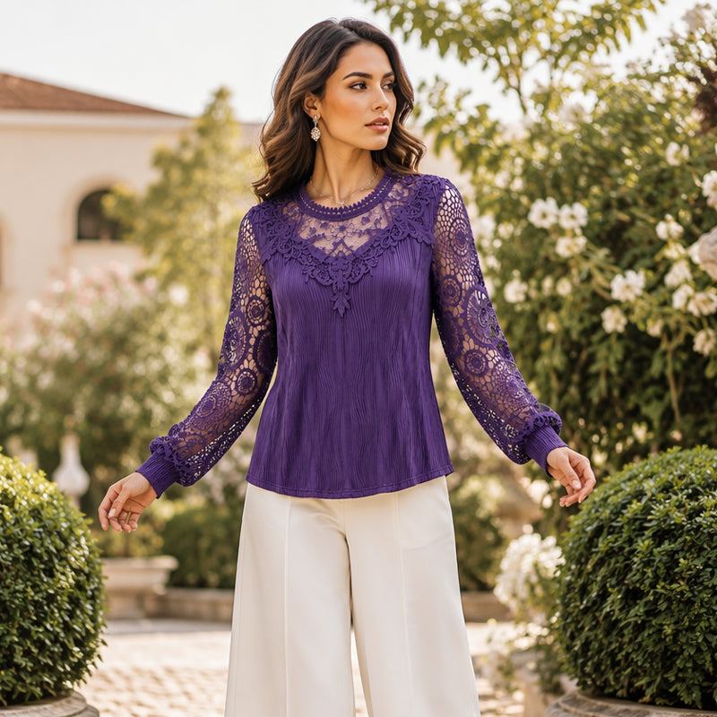 Top feminino elegante em patchwork de renda